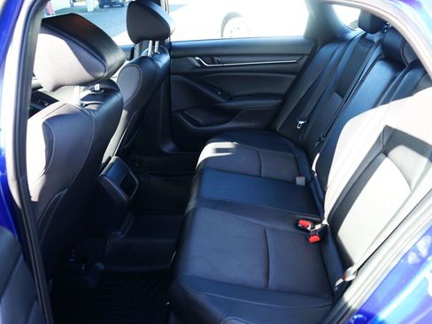 Used 2019 Honda Accord Sport image 14