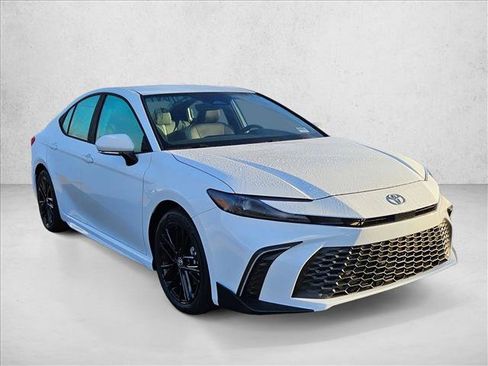 New 2026 Toyota Camry SE FWD image 6