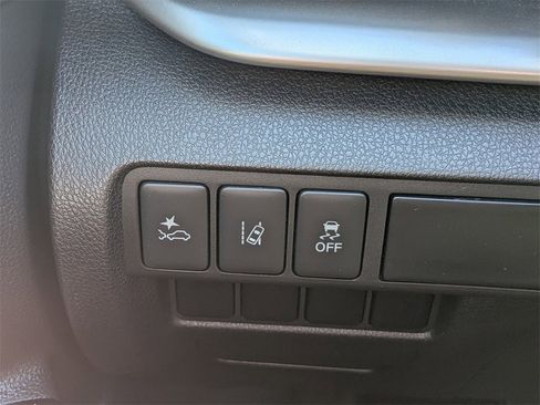 Used 2024 Mitsubishi Eclipse Cross LE image 22