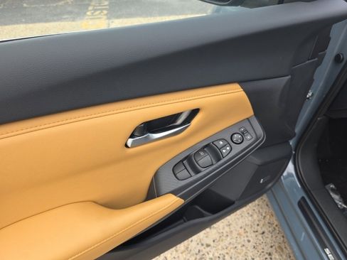 New 2025 Nissan Sentra SV w/ SV Premium Package image 16