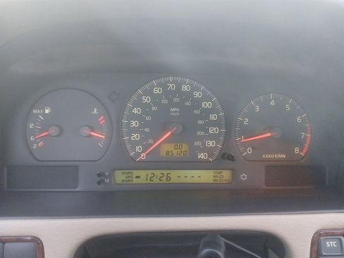 Used 1999 Volvo C70 LT image 20