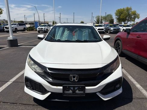 Used 2018 Honda Civic EX-L image 4