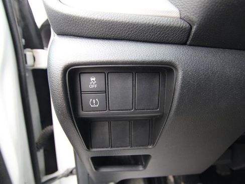 Used 2019 Honda CR-V LX image 32