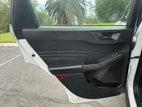 Used 2021 Ford Escape S FWD image 11