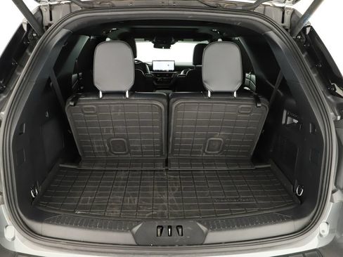 Used 2025 Ford Explorer ST AWD/4WD image 30