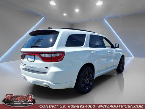 Used 2025 Dodge Durango R/T AWD/4WD image 3