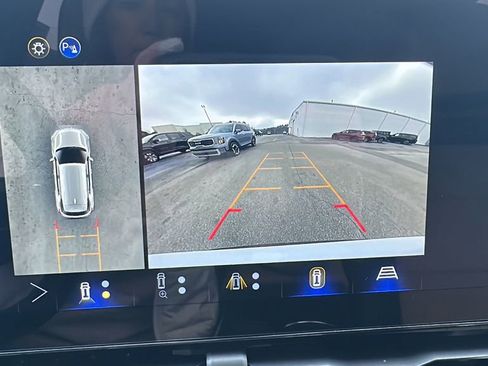 Used 2026 Chevrolet Equinox ACTIV w/ Safety and Technology Package image 25