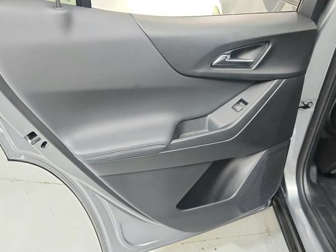 Used 2026 Chevrolet Equinox LT w/ Convenience Package II FWD image 21