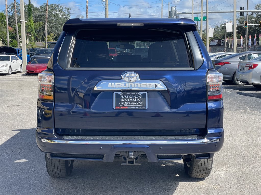 Used 2018 Toyota 4Runner Limited AWD/4WD image 9