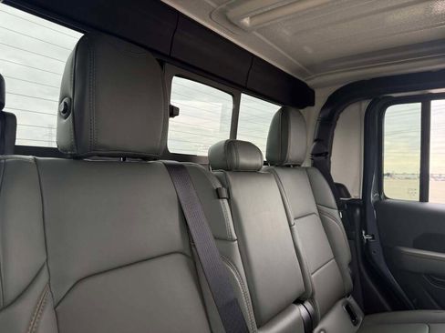 New 2026 Jeep Gladiator Mojave image 23