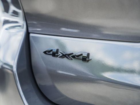 New 2025 Jeep Grand Cherokee L Limited w/ Luxury Tech Group II image 9