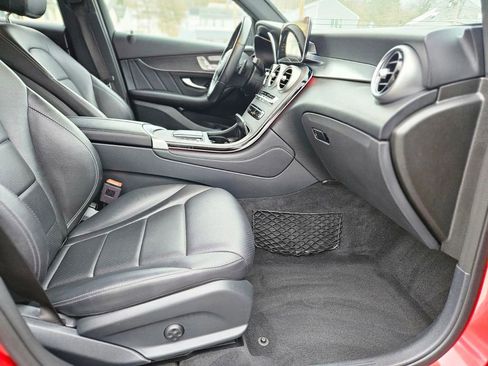 Certified 2020 Mercedes-Benz GLC 300 4MATIC image 9