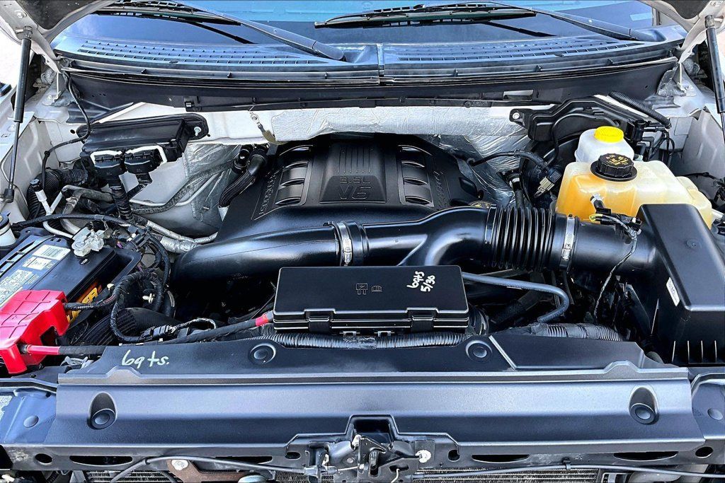 Used 2014 Ford F150 Lariat w/ Equipment Group 501A Mid AWD/4WD image 11