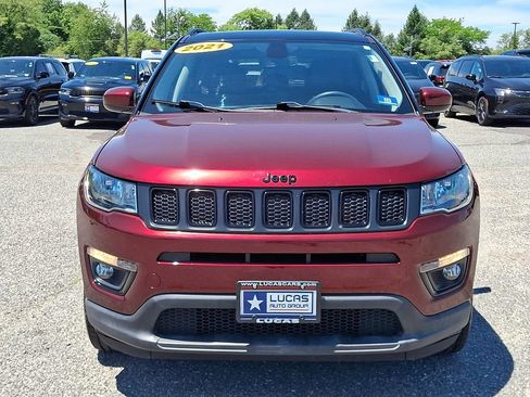 Used 2021 Jeep Compass Latitude w/ Sun and Sound Group AWD/4WD image 4