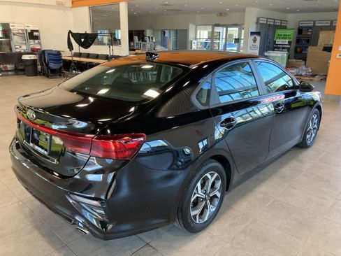 Used 2021 Kia Forte LXS image 5