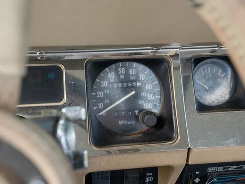 Used 1989 Jeep Wrangler Sahara AWD/4WD image 31