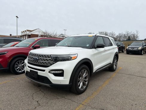 Used 2022 Ford Explorer Limited w/ Equipment Group 301A image 7