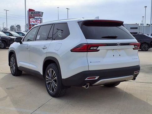 Certified 2026 Toyota Grand Highlander AWD Hybrid image 2