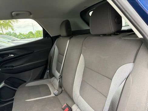 Used 2022 Chevrolet TrailBlazer LT FWD image 11
