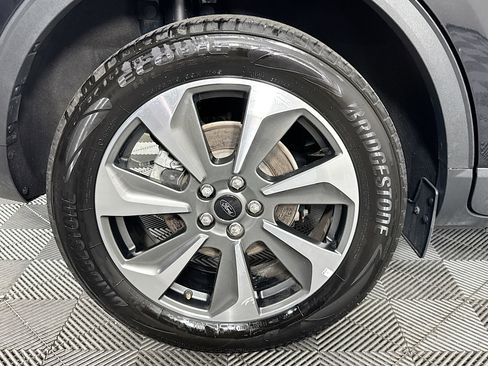 Used 2024 Ford Escape Platinum image 32