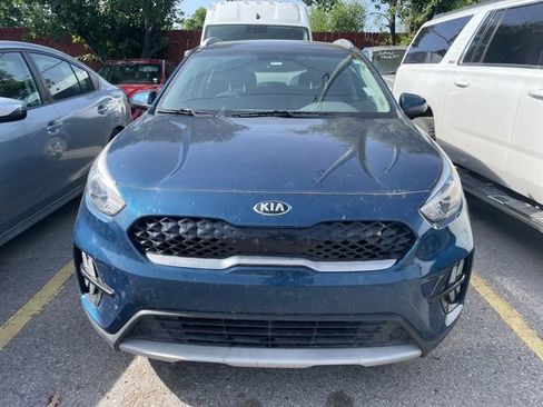 Used 2020 Kia Niro LX FWD image 3
