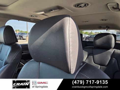 Used 2023 Kia Telluride EX w/ EX Captain's Chair Package FWD image 19