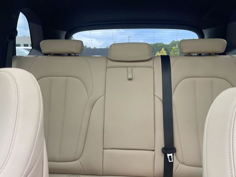 Used 2022 BMW X5 xDrive40i w/ Premium Package AWD/4WD image 32