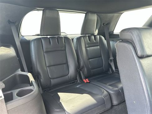 Used 2012 Ford Explorer XLT image 22