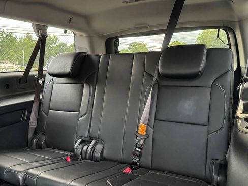 Used 2018 Chevrolet Suburban LT AWD/4WD image 15