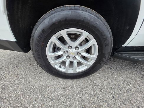 Used 2021 Chevrolet Tahoe LT image 23