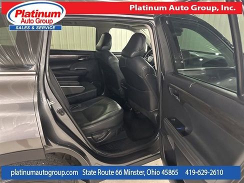 Used 2021 Toyota Highlander Platinum image 46