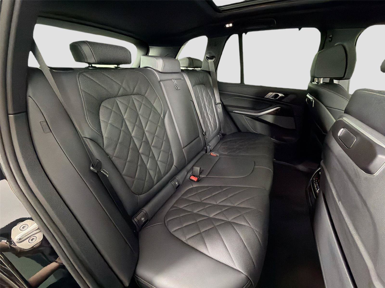 New 2026 BMW X5 sDrive40i w/ Climate Comfort Package RWD image 56
