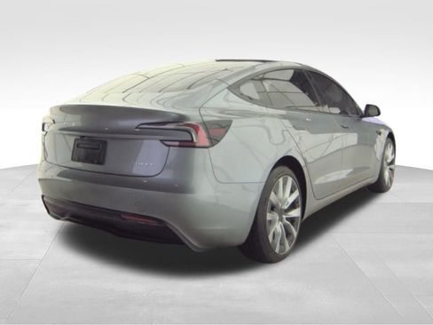 Used 2025 Tesla Model 3 Long Range image 17