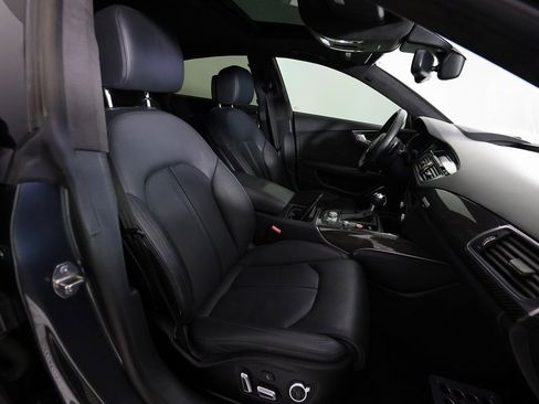 Used 2016 Audi RS 7 Prestige w/ Carbon-Optic Package image 12