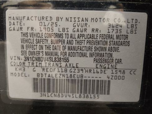 Used 2025 Nissan Versa S FWD image 33