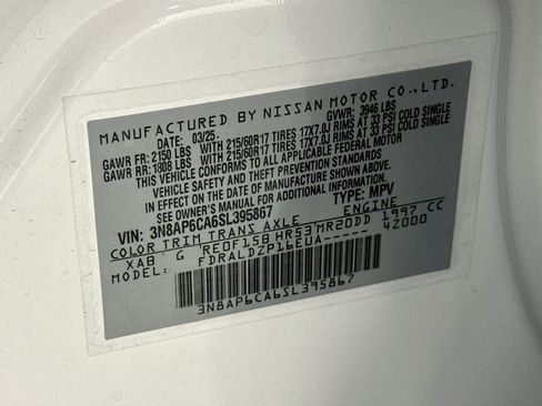 Used 2025 Nissan Kicks SV FWD image 12