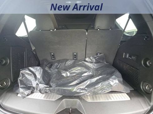 Used 2024 Chevrolet Tahoe RST w/ Luxury Package AWD/4WD image 12