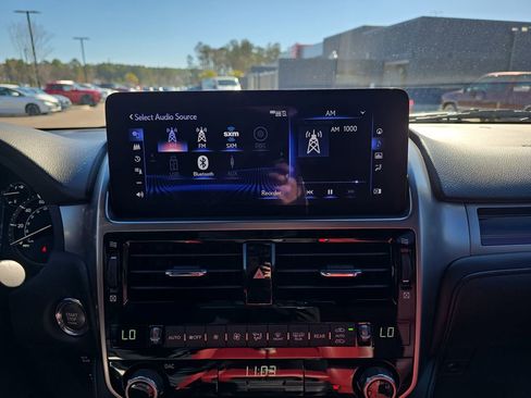 Used 2023 Lexus GX 460 Premium w/ Premium Package image 25