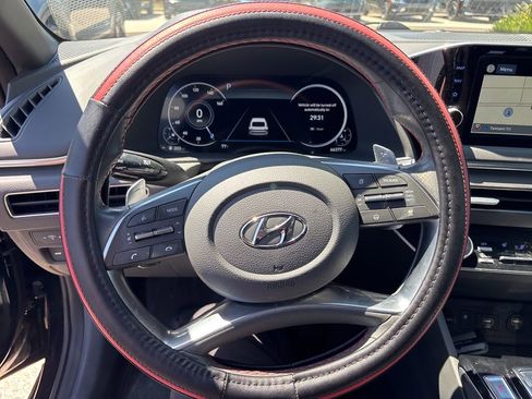 Used 2021 Hyundai Sonata SEL Plus w/ Tech Package image 11