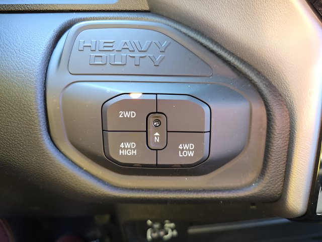 Certified 2025 RAM 2500 Big Horn AWD/4WD image 19