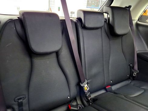 Used 2025 Kia Carnival SX Prestige image 19