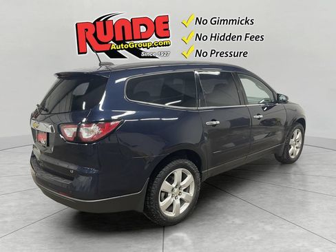 Used 2017 Chevrolet Traverse LT w/ Style and Technology Package AWD/4WD image 4