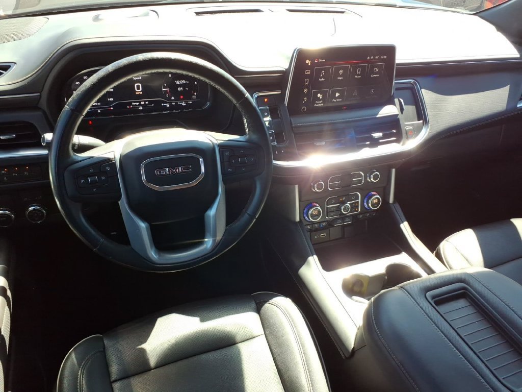 Used 2023 GMC Yukon SLT RWD image 18