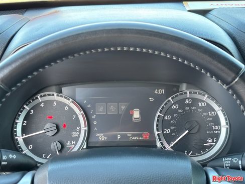 Certified 2025 Toyota Highlander LE FWD image 25