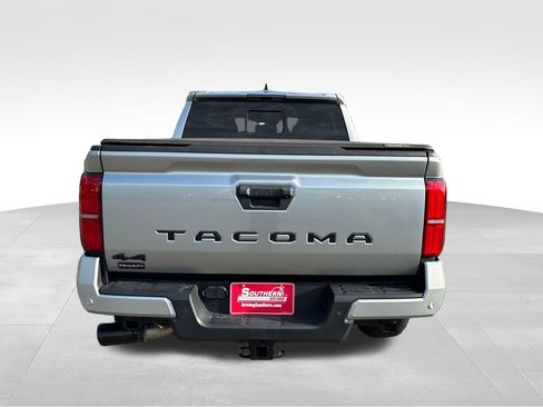 Used 2024 Toyota Tacoma TRD Sport w/ TRD Sport Upgrade Package AWD/4WD image 4