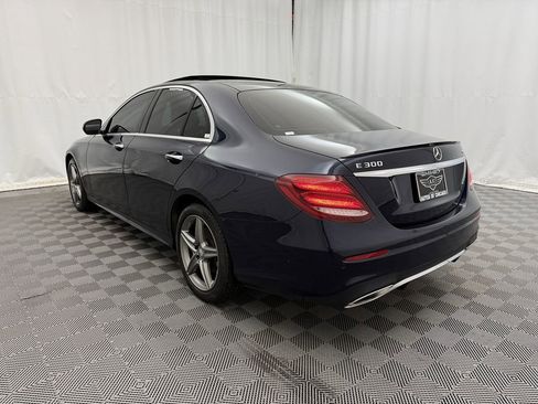 Used 2017 Mercedes-Benz E 300 4MATIC image 7