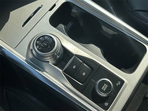 Certified 2023 Ford Explorer XLT w/ Equipment Group 202A image 15