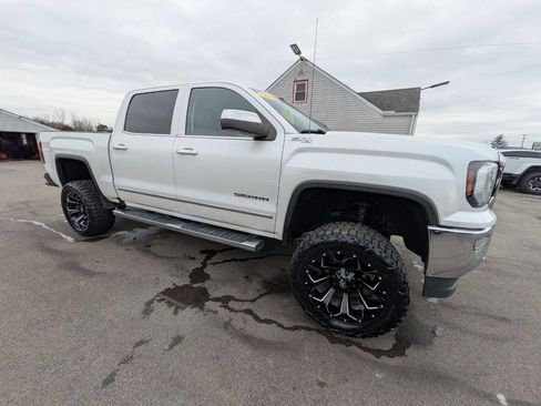 Used 2018 GMC Sierra 1500 SLT w/ SLT Premium Package image 7