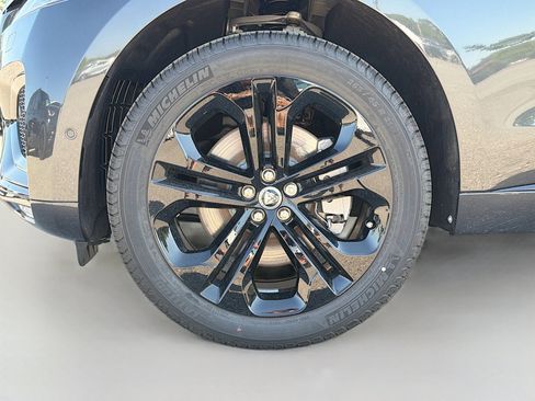 New 2026 Jaguar F-PACE R-Dynamic S image 42