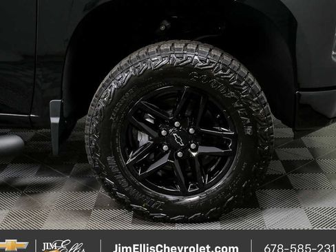 New 2026 Chevrolet Silverado 1500 Custom Trail Boss w/ Dark Appearance Package AWD/4WD image 35